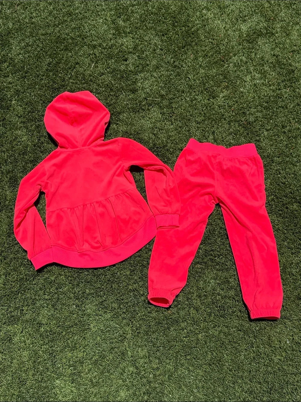 Nike Girls Bright Pink Velour Hoodie & Joggers Set - Picture 3 of 4